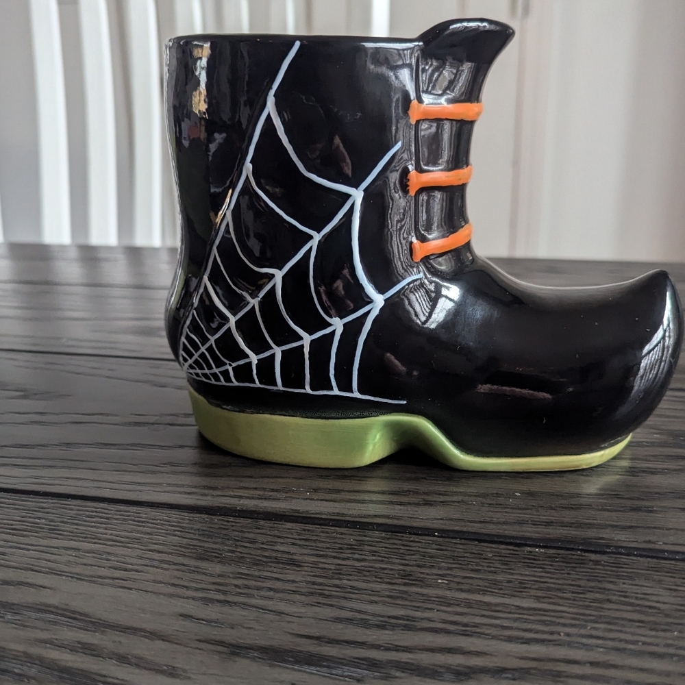 Yankee Candle Halloween Witch Boot Candle Holder NWT